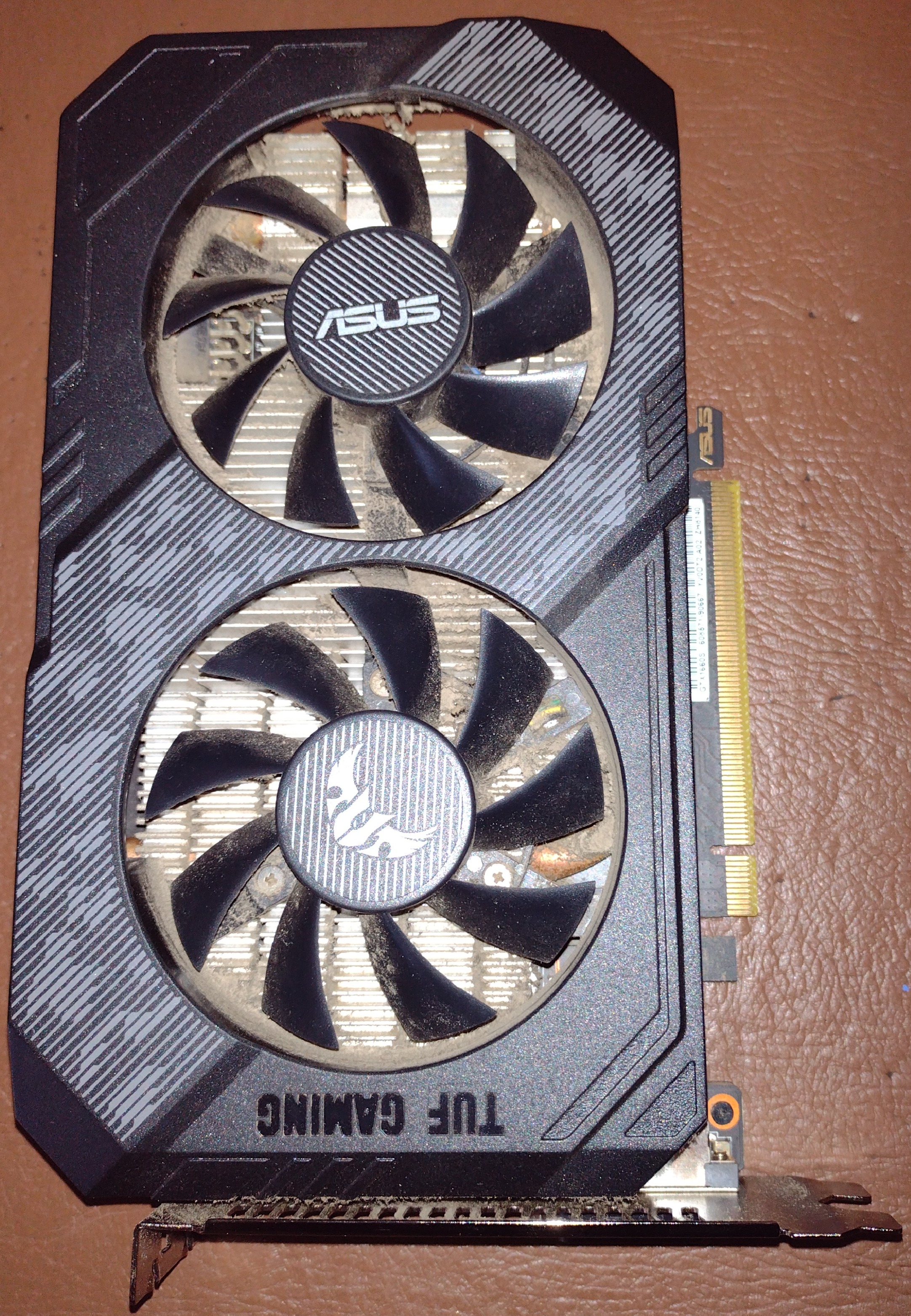Tarjeta de video usada en malas condiciones imagen 2